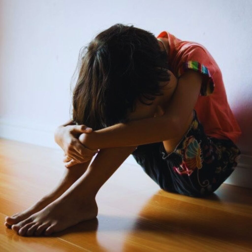 A Ferida Invisível da Infância que Ainda Controla sua Vida