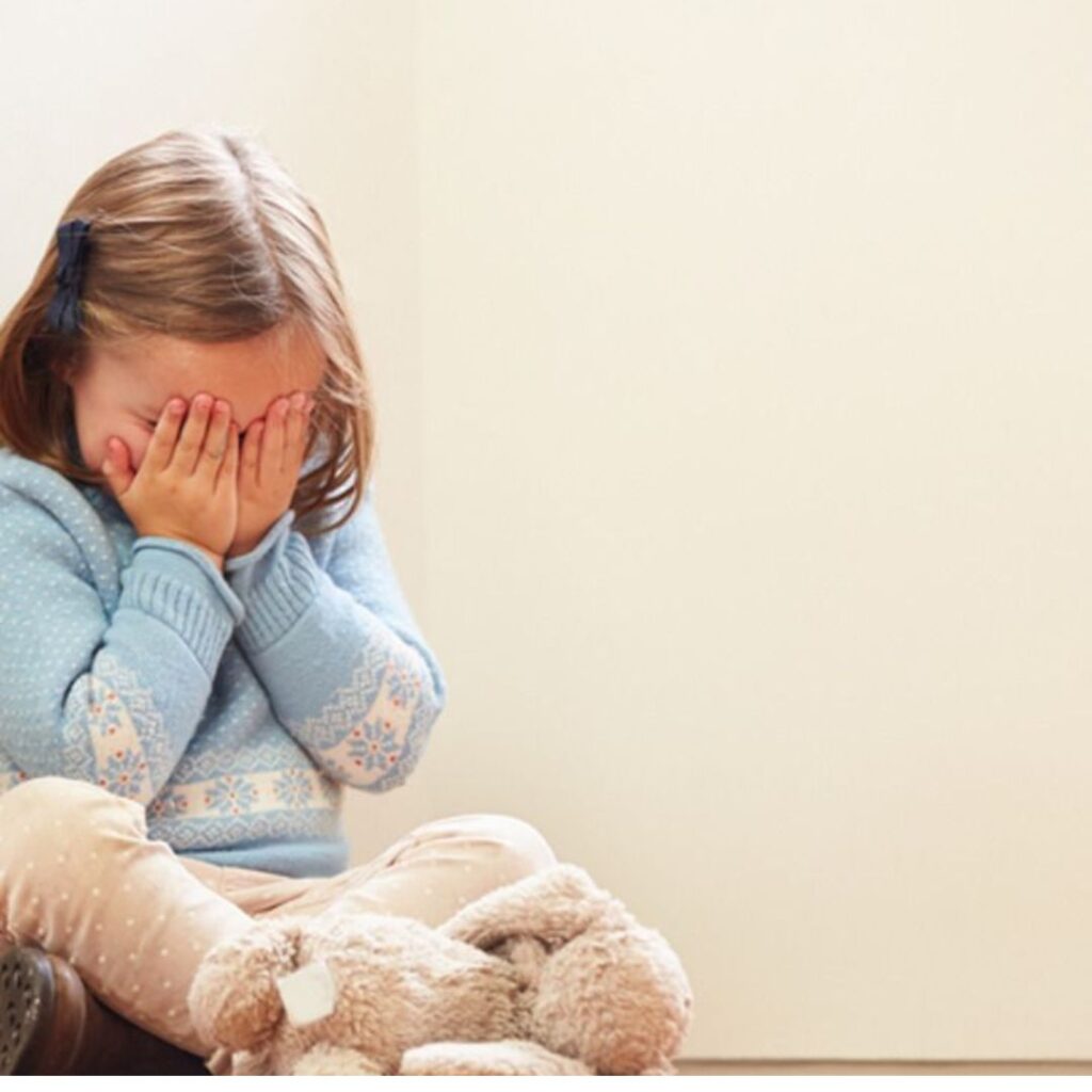 Crianças-acabam-por-obediência-cega-reprimir-emoções-transformações-cura-mudança-fé-oração-coração.