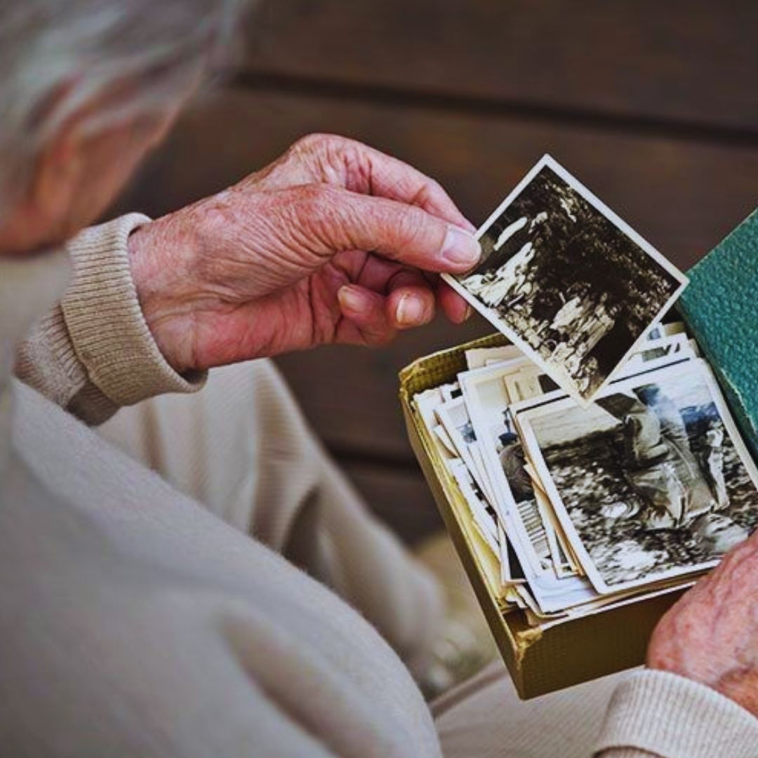 Ressignificar o Passado: Como Transformar Memórias Dolorosas em Autoconhecimento