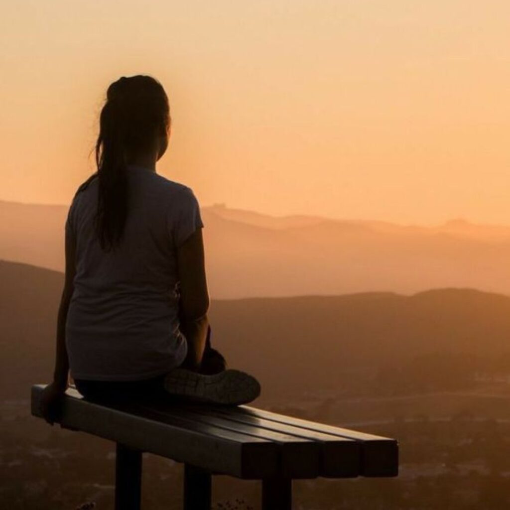 Imagens-negativas-Deus-geram-consequências-negativas-transformação-cura-criança-interior-mudança-acolhida-aceitação-perdão-autocompaixão-ressignificação-mudança-coração-fé-oração